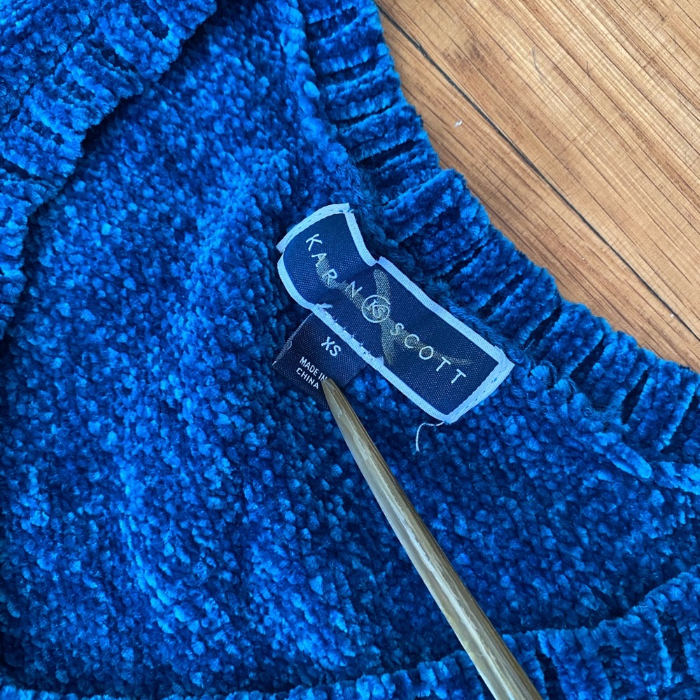 Karen Scott Deep Blue V-Neck Sweater - XS - Picture 3 of 8
